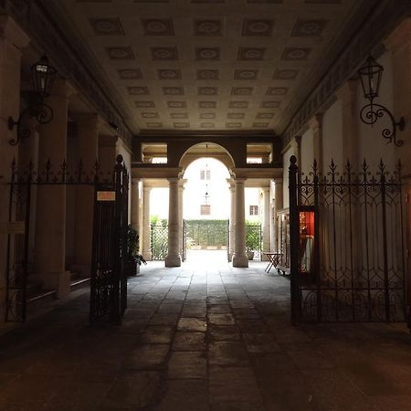 Il Cappello Di Giulietta Hotel Верона Екстериор снимка